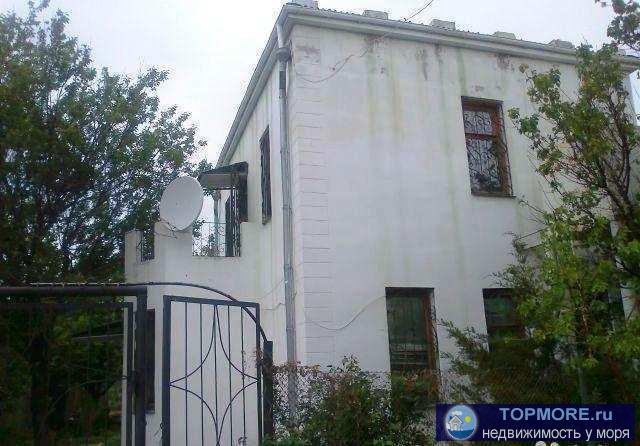 Продается садовый дом 116 кв.м., 4 сотки в Орджоникидзе, СПК Волна. Дом каменный, 700м от моря. Рядом луг и лес.