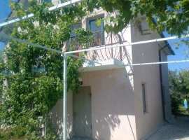 Продается садовый дом 100 кв.м., 4 сотки в пгт Орджоникидзе, ул....
