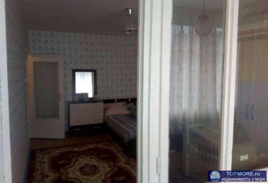 В лазаревсом районе г. Сочи по ул. Череповецкая на 3 этаже пятиэтажного дома продается квартира 28 кв.м. с балконом.... - 1