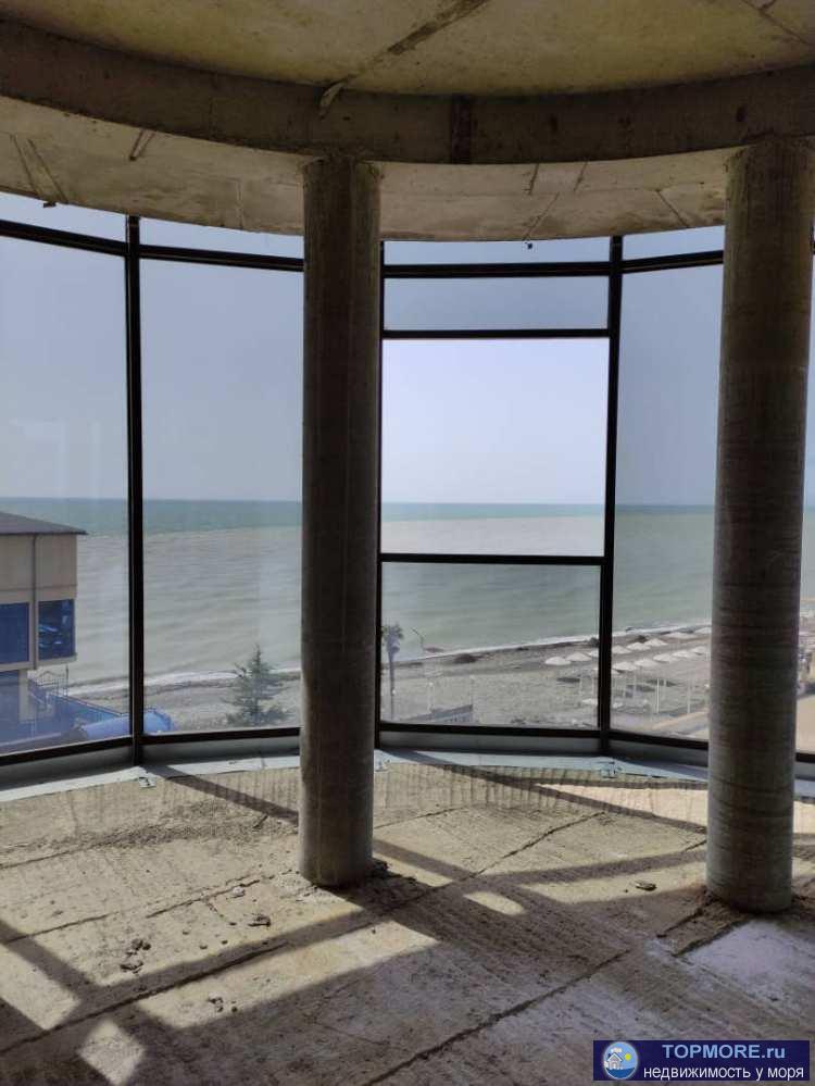Шикарные апартаменты на берегу моря с панорамным видом. На территории бассейн, детская площадка, парковка,... - 2