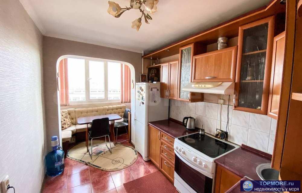 Лот № 74142  В продаже трёхкомнатная квартира на Северной стороне города Севастополя.  Квартира имеет удачную... - 2