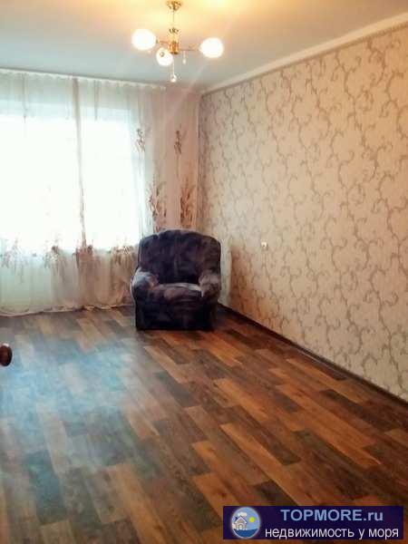 Продается 2-комнатная квартира в элитном районе на Москольце.  Светлая, теплая, чистая квартира, пригодна для...