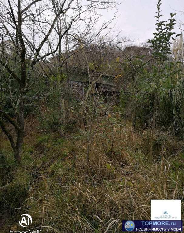 Продам ровный участок с деревянным домом с видом на море, улица Яна Фабрициуса. Коммуникации все рядом. Есть заезд во... - 2