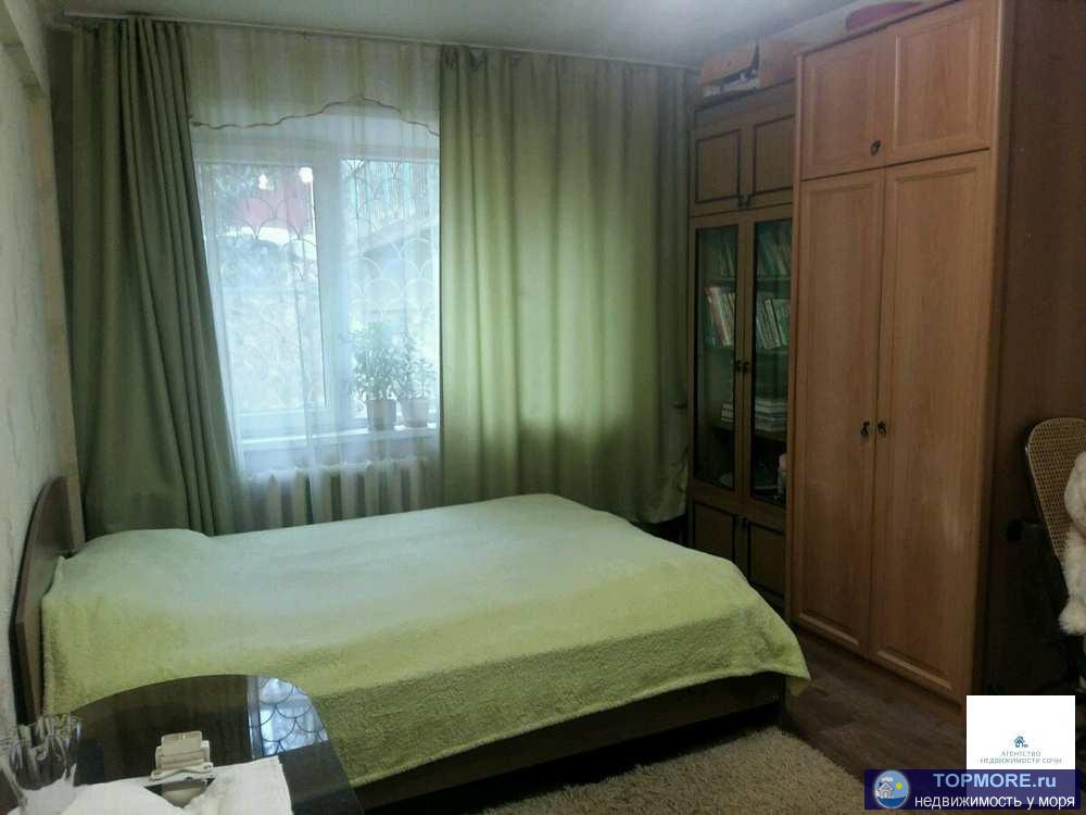 Собственник. Продаю 3-комнатную квартиру в Заречном районе. Высокий первый этаж. Домофон, металлическая входная... - 2