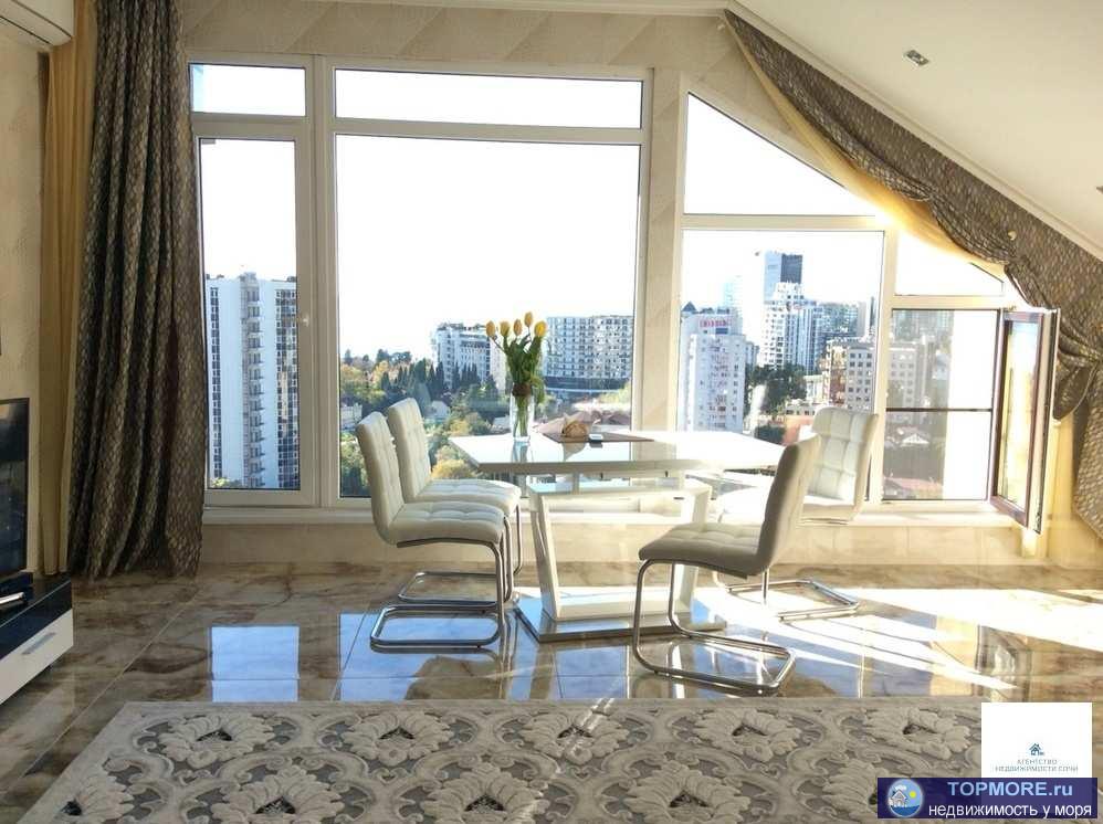 Квартира с панорамными окнами, с видом на море, хорошим ремонтом и мебелью, мансардный этаж. Полы с подогревом,...