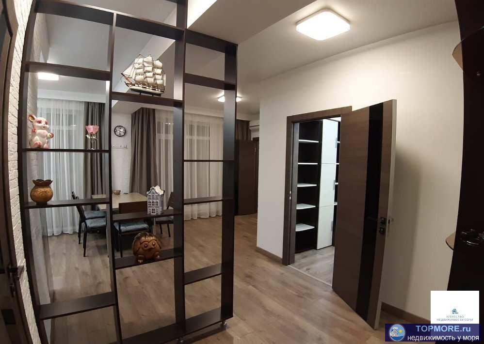 Продается квартира с ремонтом, мебелью и техникой.Вся инфраструктура в шаговой доступности, дом новый.4 панорамных...