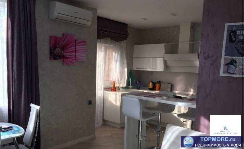 Отличная трехкомнатная квартира с 2-мя отдельными спальными комнатами и большой кухней ггостиной  . Один из лучших... - 2