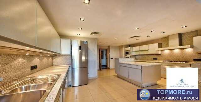 Уникальное предложение.  Квартира класса люкс в апартаментом комплексе на первой береговой линии в самом престижном... - 2