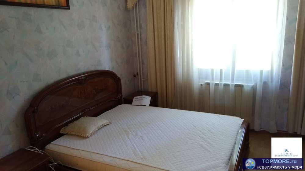 Продаю 3-х комнатную квартиру в двух уровнях, на 2-й этаж деревянная лестница на этаже сауна , туалет , душевая .... - 2