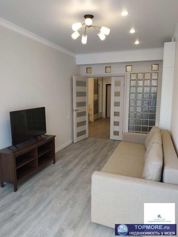 Продам 2х комнатную квартиру в новом доме. Евроремонт, новая мебель, тёплые полы, газовый котёл, две сплит-системы,... - 1