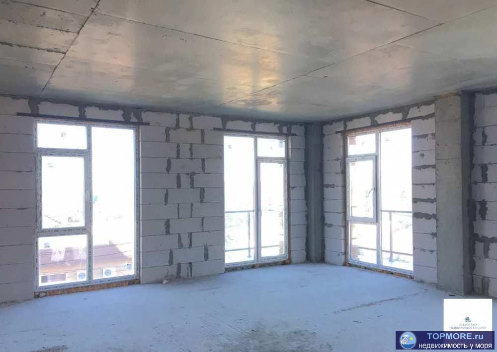 Дом бизнес класса в самом центре Адлера!  Квартира в свободной планировке с хорошими видами на горы и город.  В доме... - 2