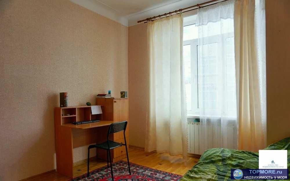 Продам свою квартиру, так как меняю район, квартира светлая, имеется 2 балкона, с у раздельный, установлены хорошие...