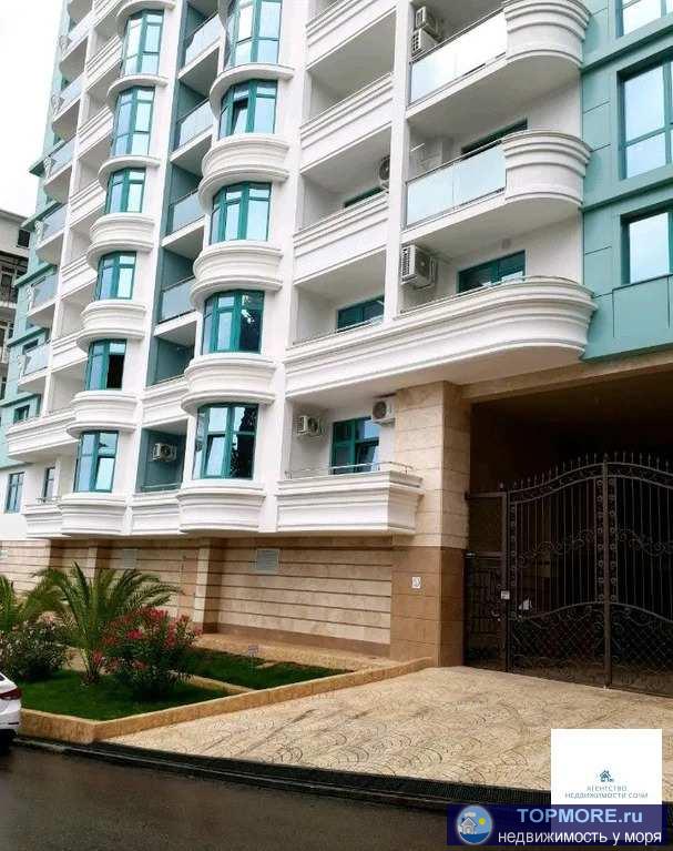 Продается квартира в новом доме бизнес класса *Белый Дворец*, в квартире большой балкон с прекрасным видом на море,...