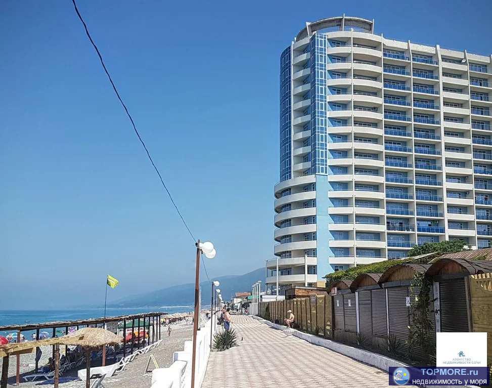 Продается квартира 147 кв.м, 4 эт. 16-ти этажного, монолитного, жилого дома на берегу моря. Вид из окон на две...