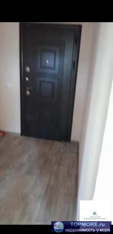 Срочно продаю две двухкомнатных квартиры в новом 10 этажном доме на 4 этаже, с ремонтом, просторная лоджа выход из... - 2