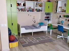 Отличная квартира , балкон , Закрытая придомовая территория ,...