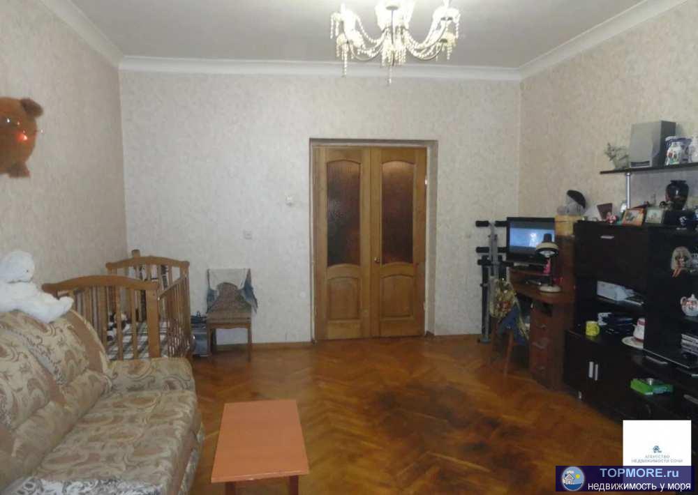 Продается 3 х комнатная квартира по улице Есауленко, 'сталинка', ж/б перекрытия.Уютная, светлая, потолки 3м, паркет и... - 2