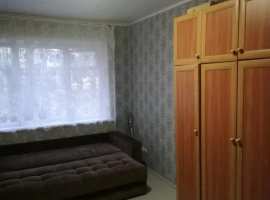 Срочно продаю квартиру, две комнаты, объединенная лоджия. Окна на...