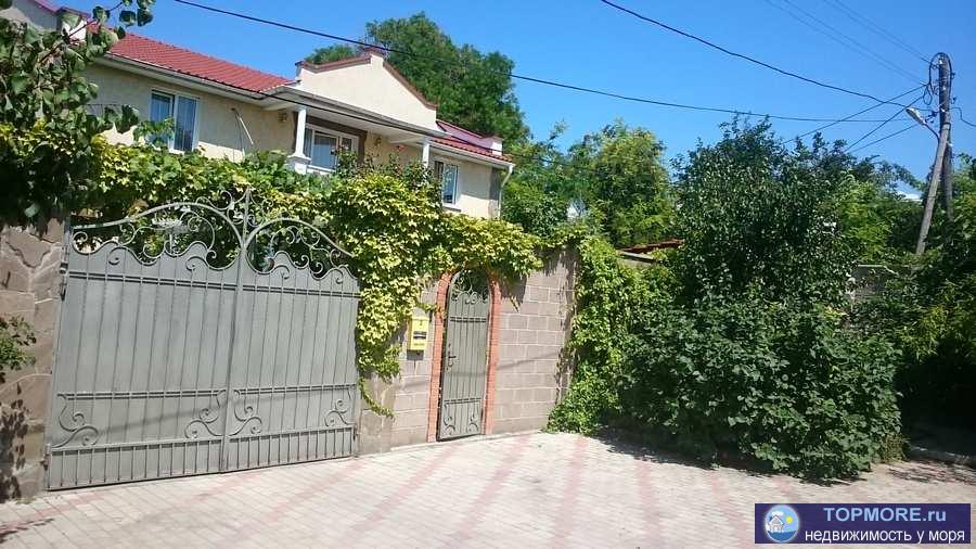 Продается жилой дом, ближний центр расположен район Матюшенко.  Это центральная часть Севастополя, до набережной 5... - 2