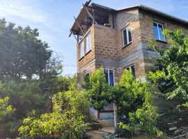 Продается дом 131 м² на участке 4.0 сот по улице Абрикосовая, в...