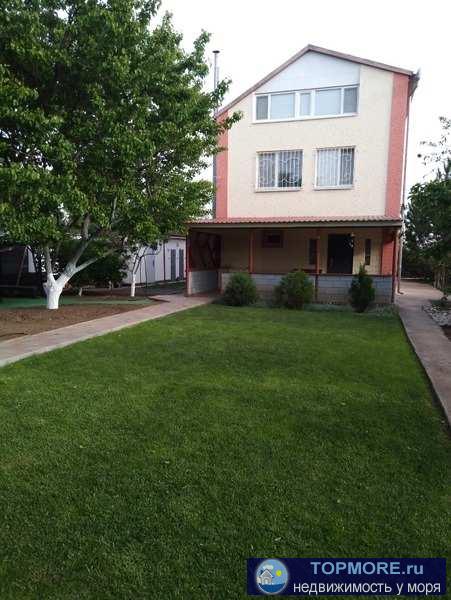 Предлагается к продаже трехэтажный дом 152 кв.м. на участке 6,7 с. в городе Севастополь.  Дом находится на Северной...