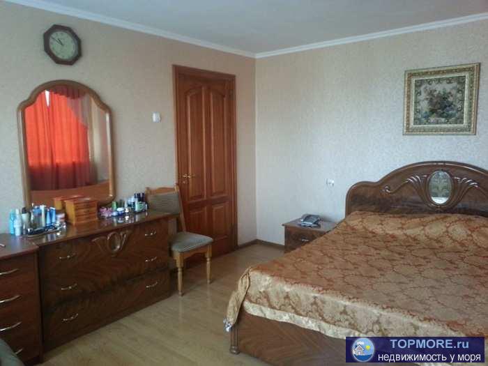 Продажа / Квартиры, Севастополь, Пожарова улица, 38 000 р. Сдаётся на длительный срок квартира в центре, на ул. Пожарова. 1-ый высокий этаж 5-ти этажного дома из инкерманского... - 1