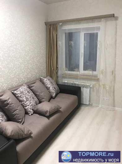 Сдается длительно 3 ком , двухуровневая кв расположенная на 2-3 эт. Новая. Чистая. Комнаты раздельные. 100 метров до...