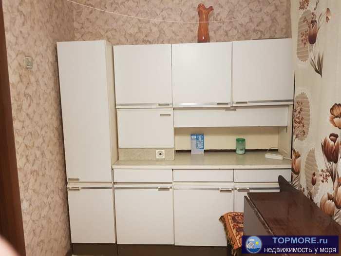 Сдается длительно 1 ком кв по ул ПР Победы . В кв есть все необходимое для комфортного проживания в ней. Звоните. - 1