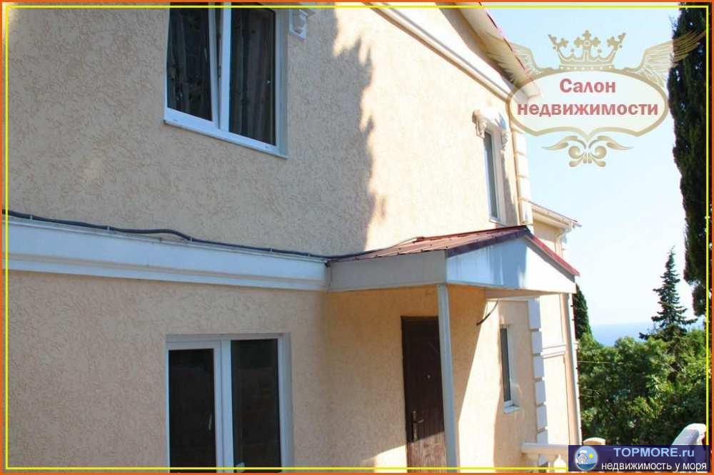 Для покупателей частного дома в Крыму прекрасное предложение в Алупке.  Общая площадь дома по проекту - 256 кв.м.... - 2