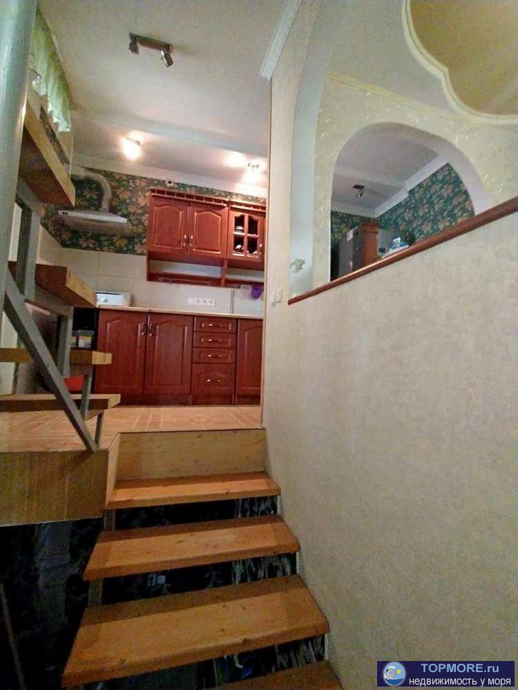 Продам 2-х комнатную квартиру в двух уровнях. В пгт. Новомихайловском.  Площадь 62кв.м. С ремонтом.    Две кухни. Два... - 7