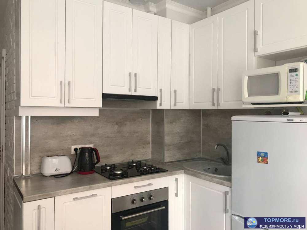 Отличная квартира с новейшим ремонтом, уютная, с мебелью и качественной техникой, все остается, заходи и живи. Дом...