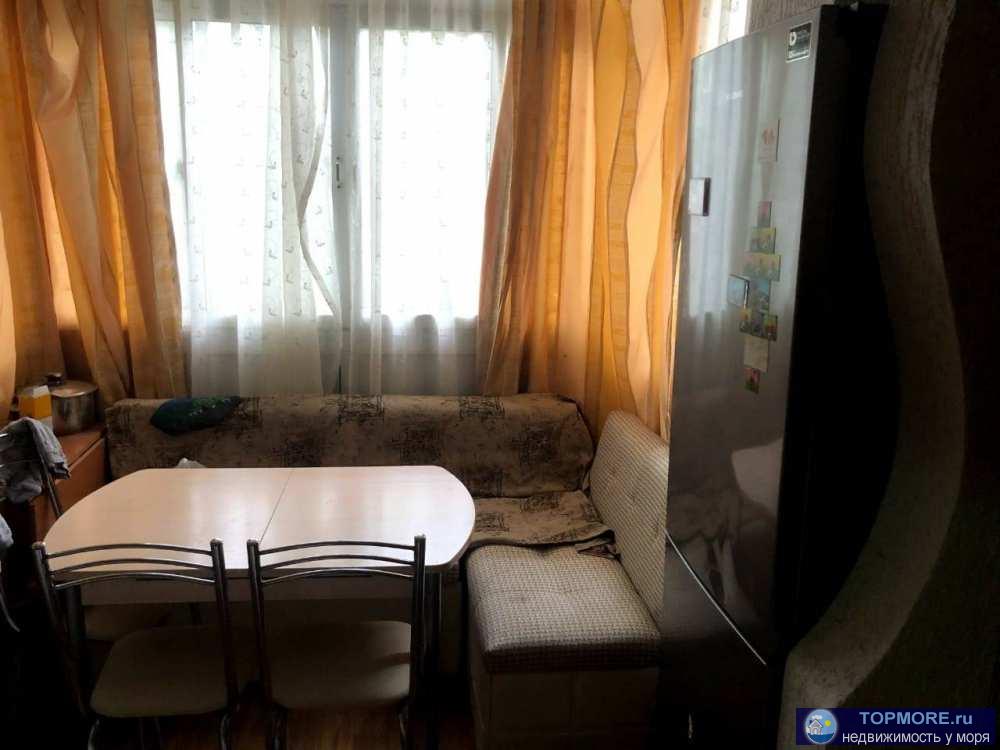 Продается квартира с ремонтом, в спальном районе. До центрального рынка 7 минут прогулочным шагом. До школы и...