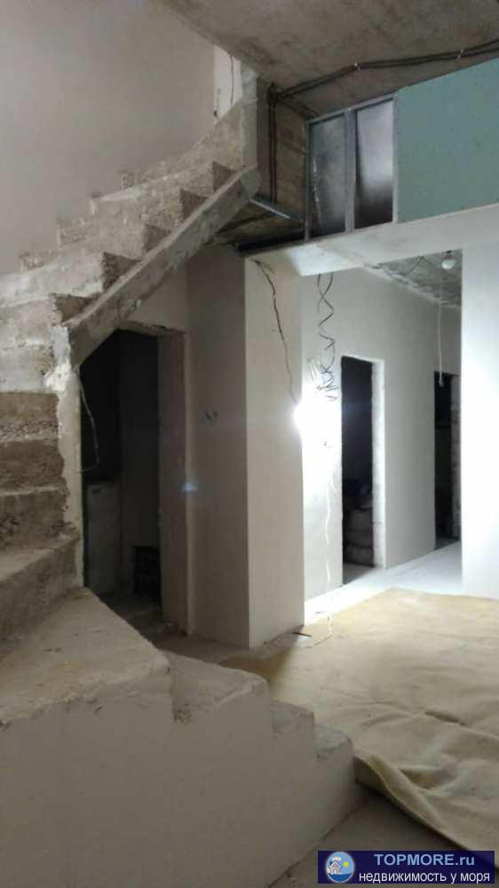 Продаю жилой гараж в самом центре Сочи на улице Альпийская.Есть парковка, до автобусной остановки 5 минут ходьбы,... - 2