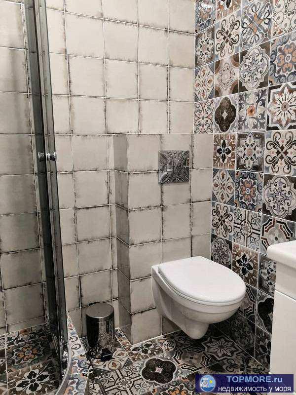 Отличная квартира по отличной цене! Виды на море, город, горы.Квартира распланирована на спальную и гостевую зону....