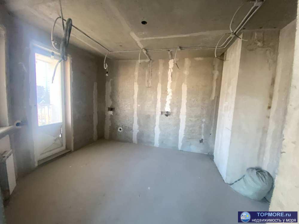 Продаю квартиру в доме бизнес-класса. Площадь - 110 кв. м., 2 спальни, зал с панорамными окнами, кухня-столовая, 2... - 2