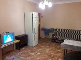 Продам 3-х комнатную квартиру в завокзальном районе, дом сталинка...