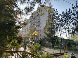 Комплекс закрытого типа со своей территорией. Коммуникации...