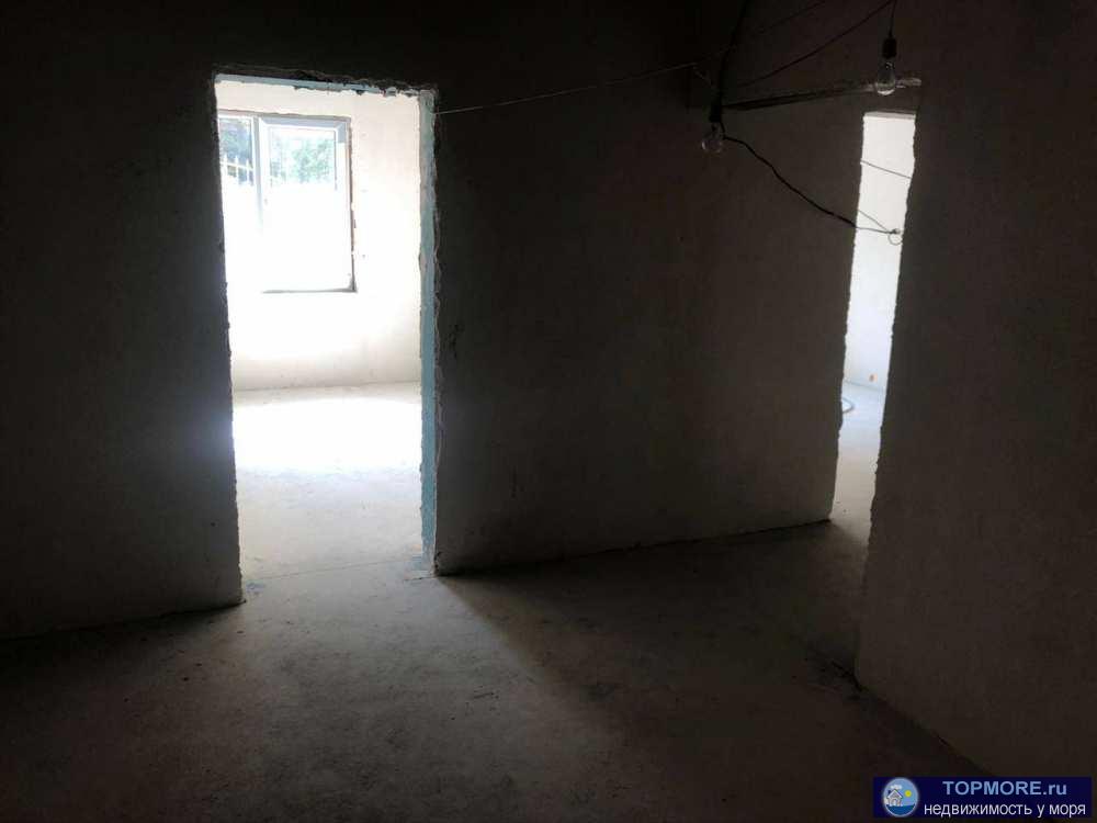 Продам квартиру в центральном районе г. Сочи.Квартира с чистовой отделкой, 3 комнаты. Во всей квартире проложен... - 2