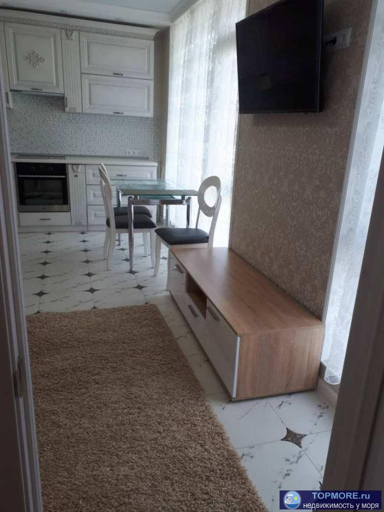 Продаётся светлая уютная 2-комнатная квартира в жк «Green Palas»! Квартира полностью мебелерована! Закрытая...