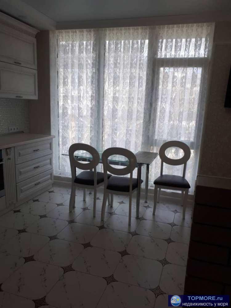 Продаётся светлая уютная 2-комнатная квартира в жк «Green Palas»! Квартира полностью мебелерована! Закрытая... - 1