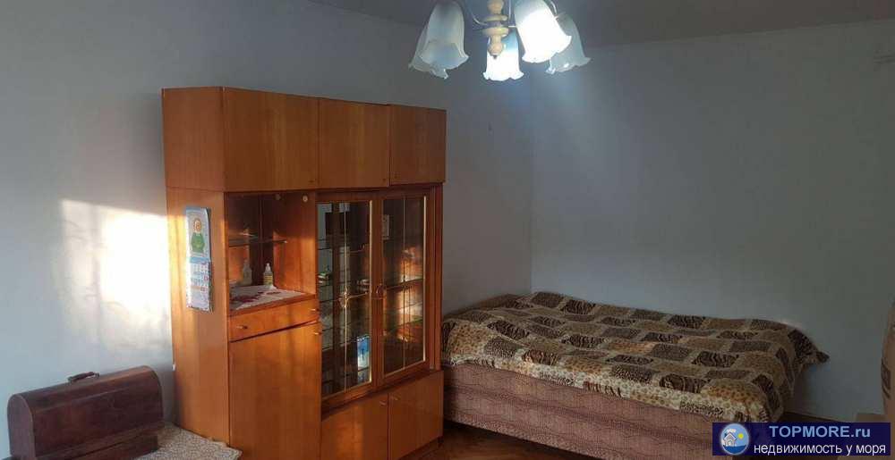 Продам квартиру в курортном поселке Дагомыс в шаговой доступности до моря.Общая площадь 43,3 кв.м ., 2 этаж...