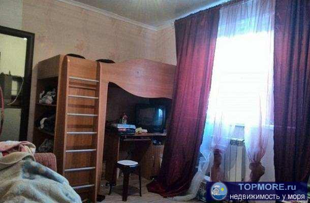  Продаю двухуровневую квартиру.Мансардный этаж,угловая.В шаговой доступности три школы ,торговый центр...