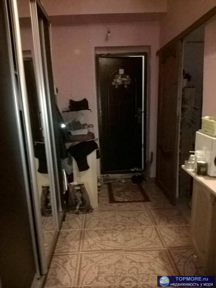 Полноценная 2-х комнатная квартира. Остановка, магазины - все рядом. Все документы в порядке. Готова к продаже. - 2