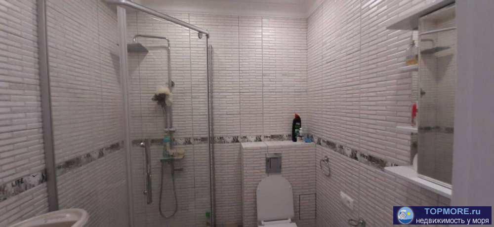 Продам квартиру студию в новом жк . В квартире сделан дизайнерский ремонт. Дорогая техника , мебель теплый пол. Все... - 2