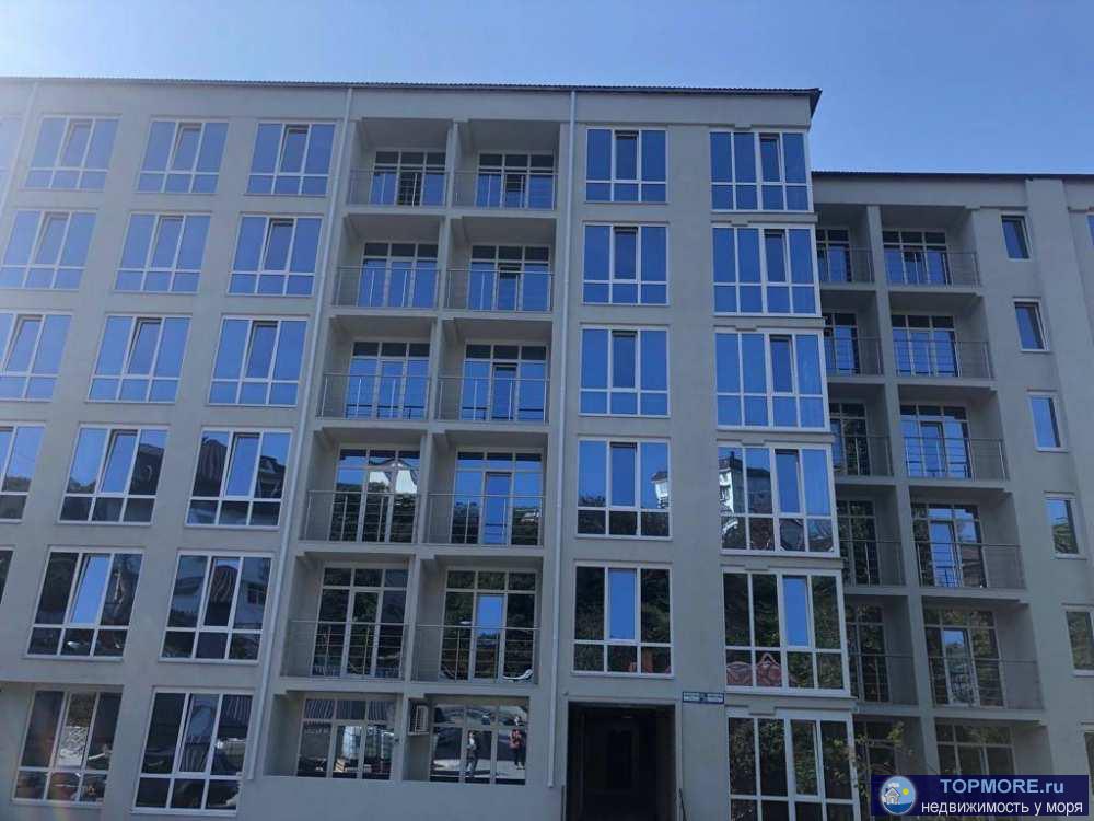 Продаю квартиру в новом доме комфорт класса в районе Светланы. Район один из самых комфортных для проживания. В...