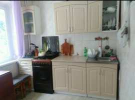 продаю 3-комнатную квартиру . по цене 2-комнатной магазин ,...