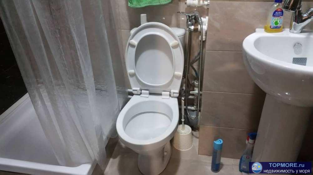 Продажа / Квартиры, Сочи, Донская улица, 3 800 000 р. Продаю квартиру в городе Сочи. Видовая , Новый ремонт. Из окна видно море. Рядом остановка. Полная сумма в оговоре.... - 2