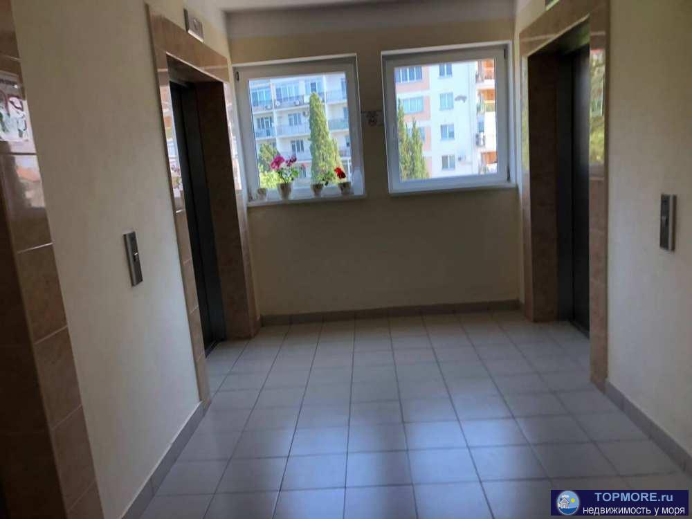 Продаётся  видовая двухкомнатная квартира  в доме бизнес класса  Атаман в микрорайоне Приморье г. Сочи с качественным... - 1