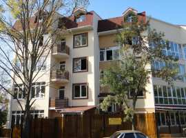 Продаю отличную светлую квартиру в двух шагах от моря в мкрн...