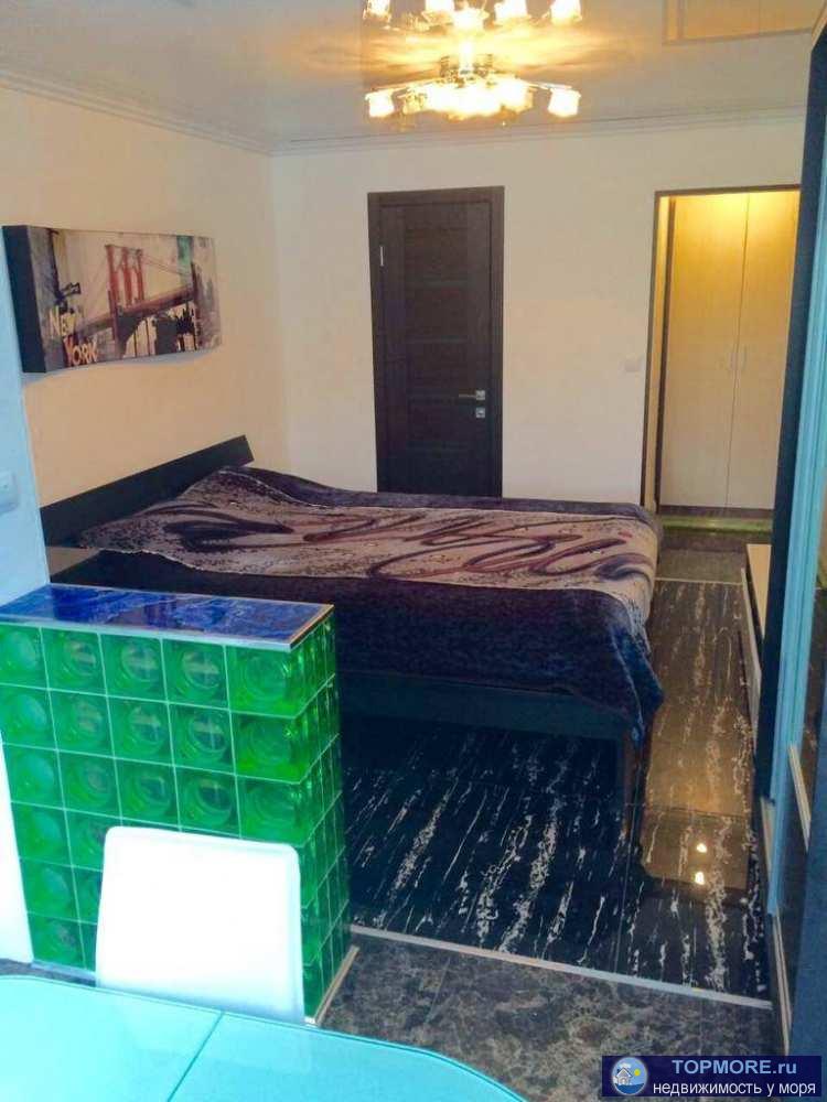 Продаю квартиру идеально подходящую под сдачу, в самом центре Курортного Городка Сочи(Адлер). Квартира полностью...